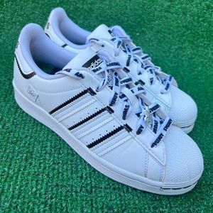Adidas Mens Superstar Lace Up White Black Blue Sneaker Shoes Size 5.5 pre-owned.